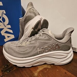 Hoka Clifton 10s